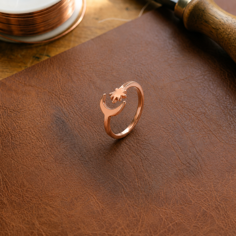 Ella's Lunar Copper Toe Ring