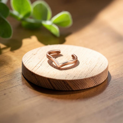 Ella's Notch Copper Toe Ring