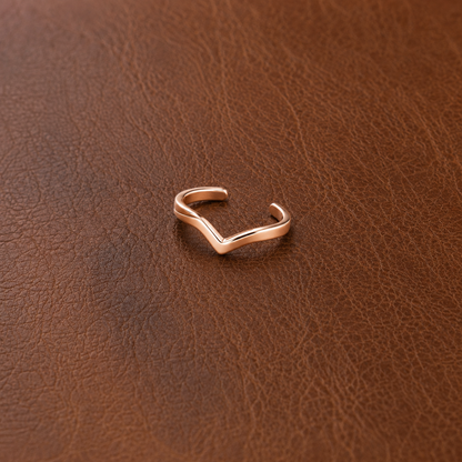 Ella's Notch Copper Toe Ring