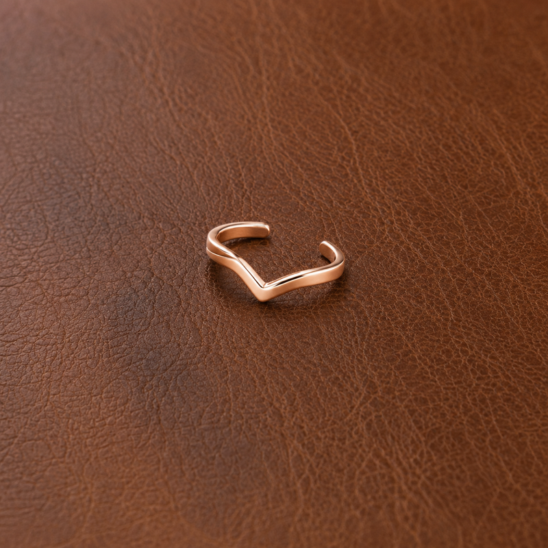 Ella's Notch Copper Toe Ring