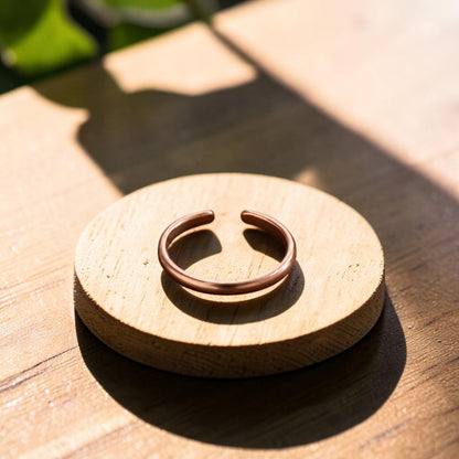 Ella's Slick Copper Toe Ring